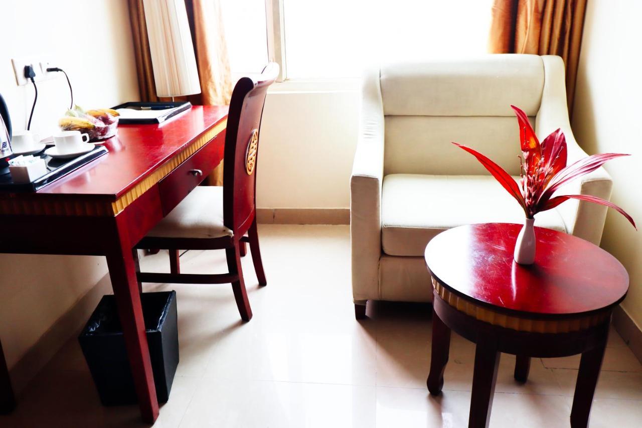 Crestmont Ashapurna Jaipur, Banipark Hotel Kültér fotó