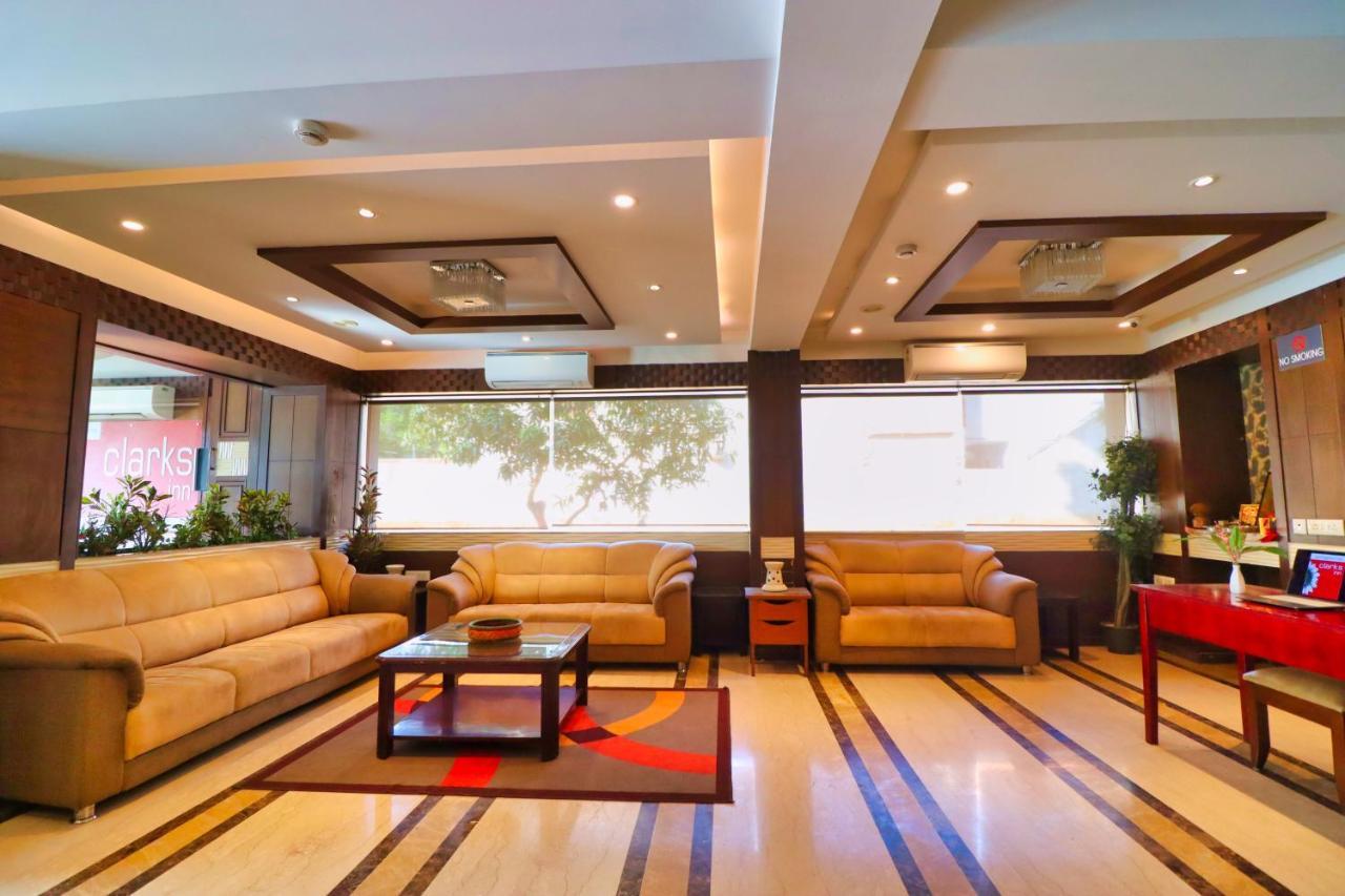 Crestmont Ashapurna Jaipur, Banipark Hotel Kültér fotó
