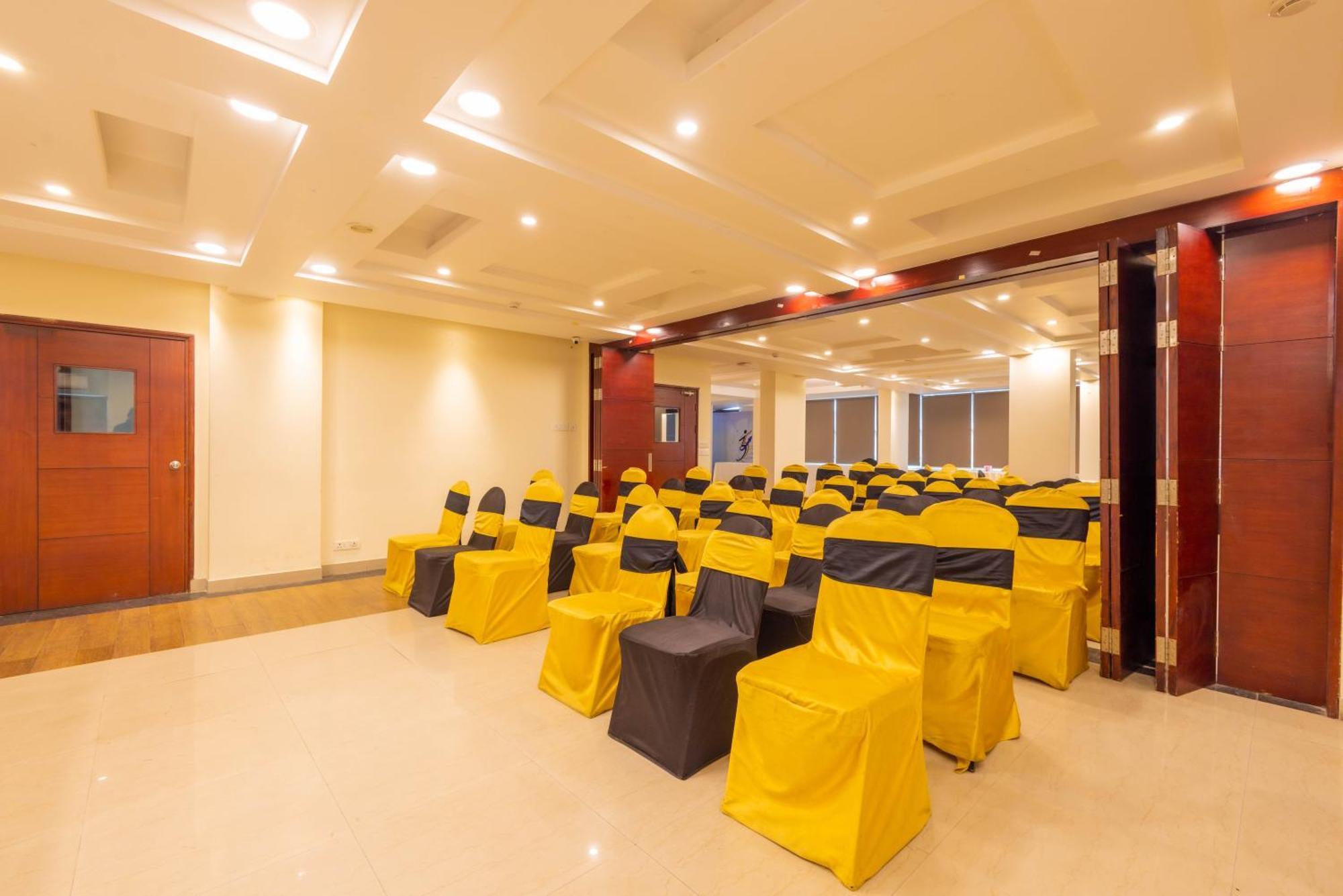 Crestmont Ashapurna Jaipur, Banipark Hotel Kültér fotó